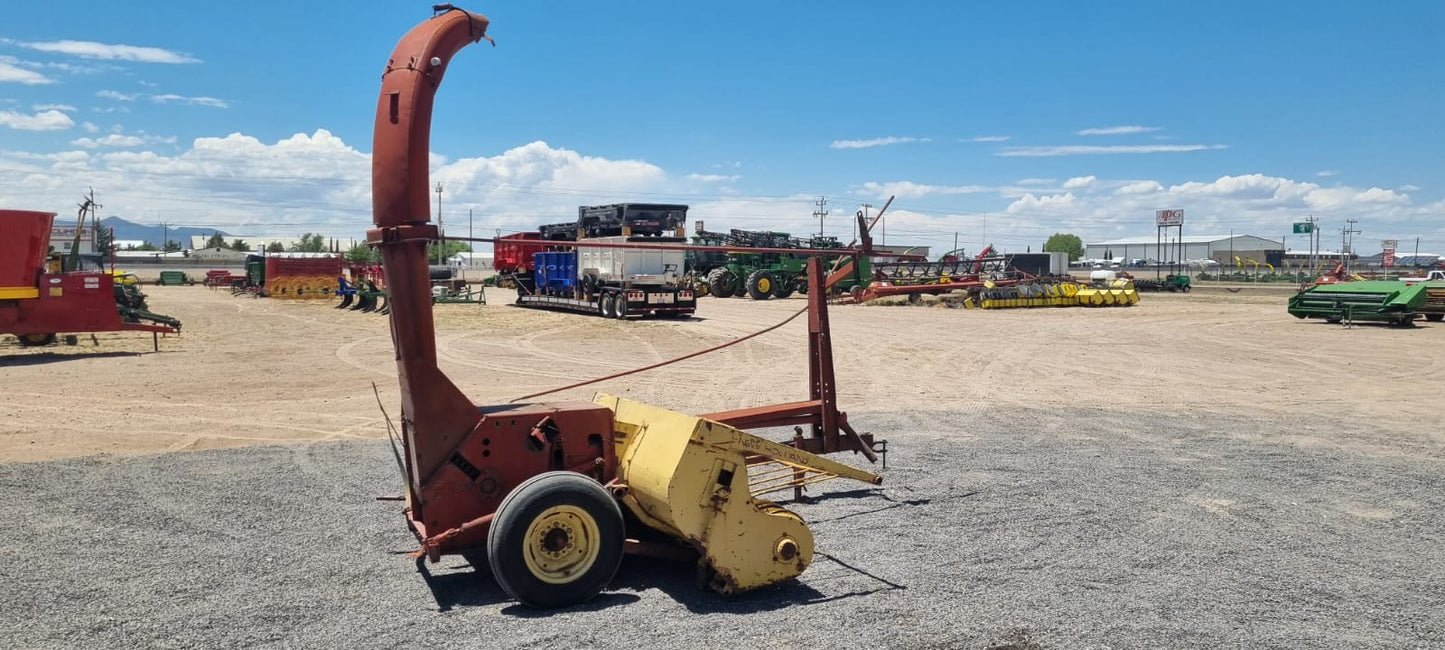 ENCILADORA NEW HOLLAND MODELO 792