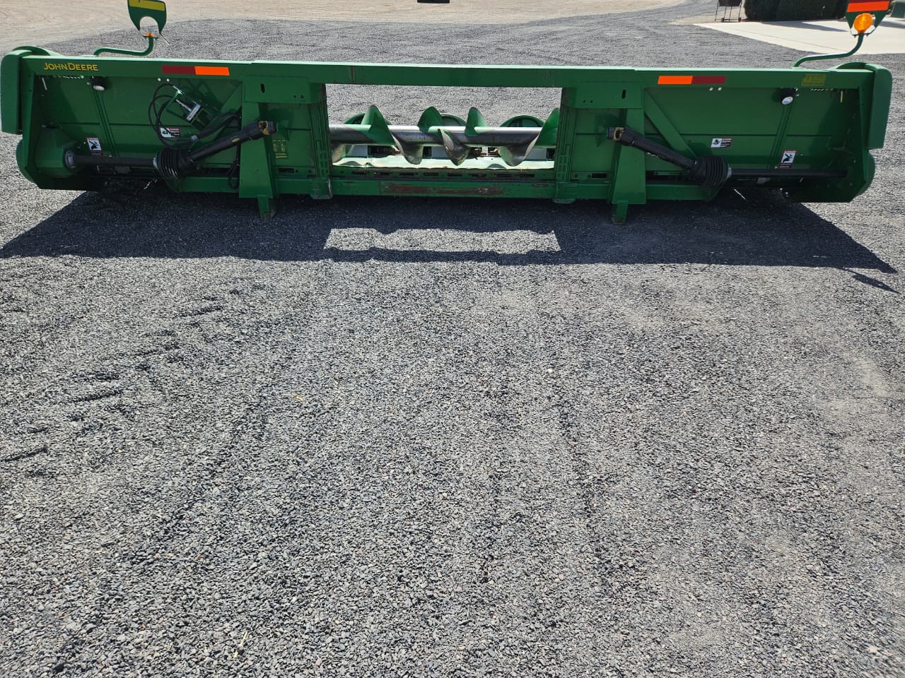 Cabezal marca John deere modelo 608C