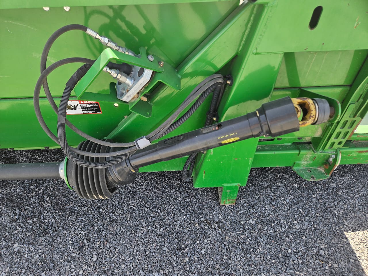 Cabezal marca John deere modelo 608C