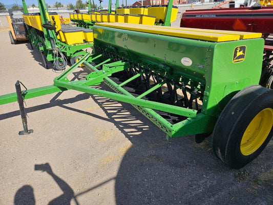Sembradora de avena marca john deere modelo 8300
