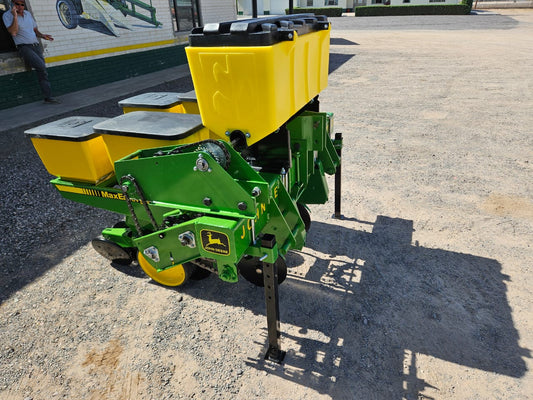 Sembradora marca john deere modelo 7000