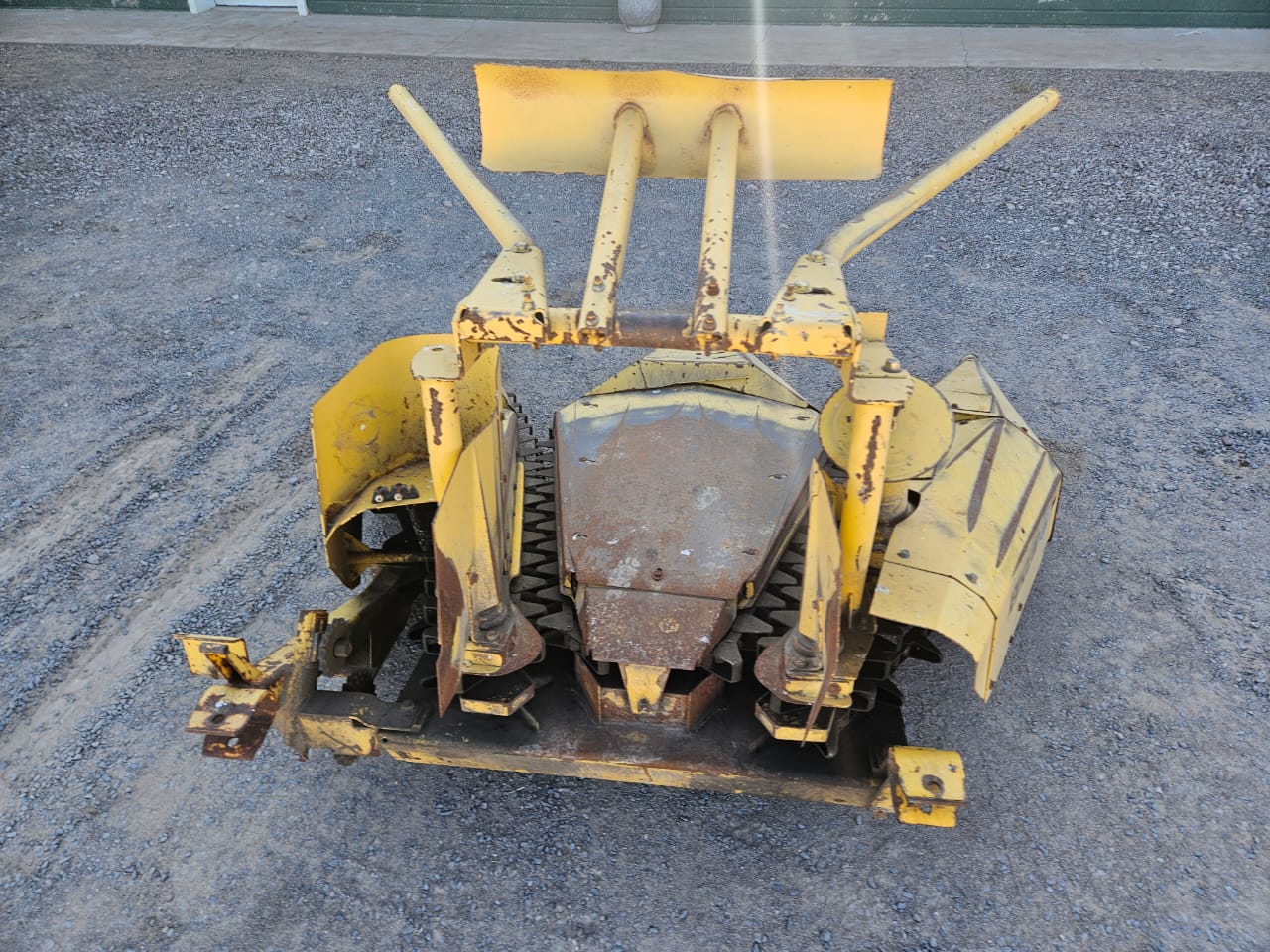 Cabezal para enciladora New-Holland modelo