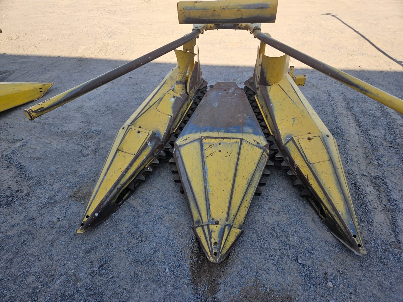 Cabezal para enciladora New-Holland modelo