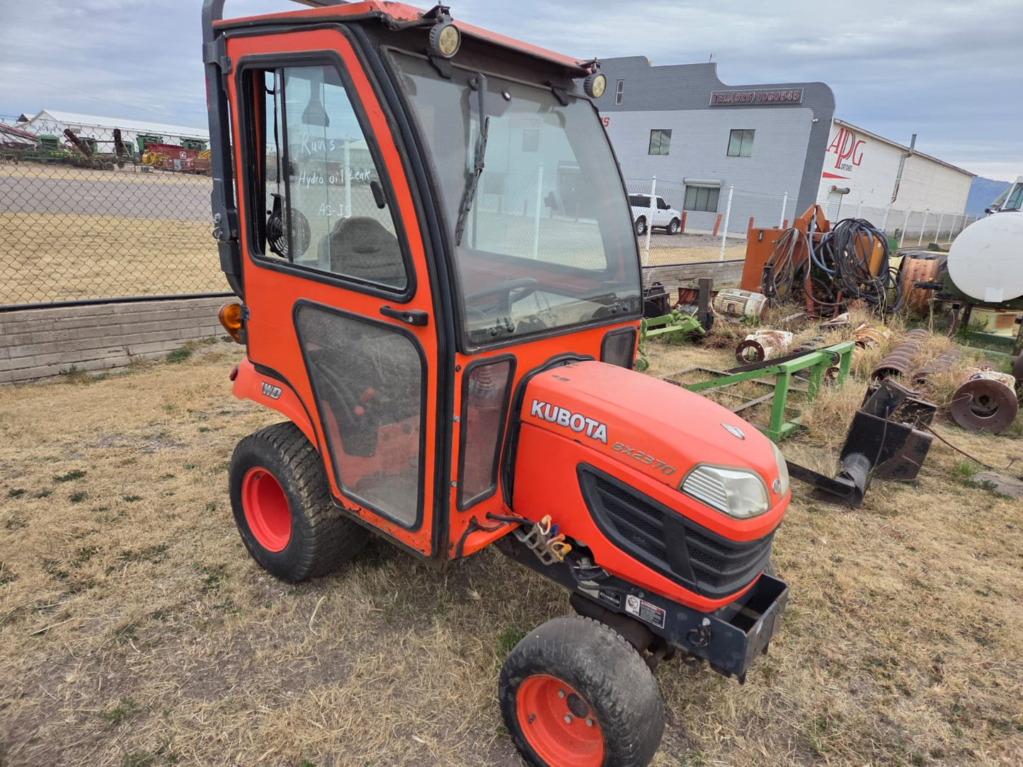 Tractor agricola marca Cubota modelo BX2370