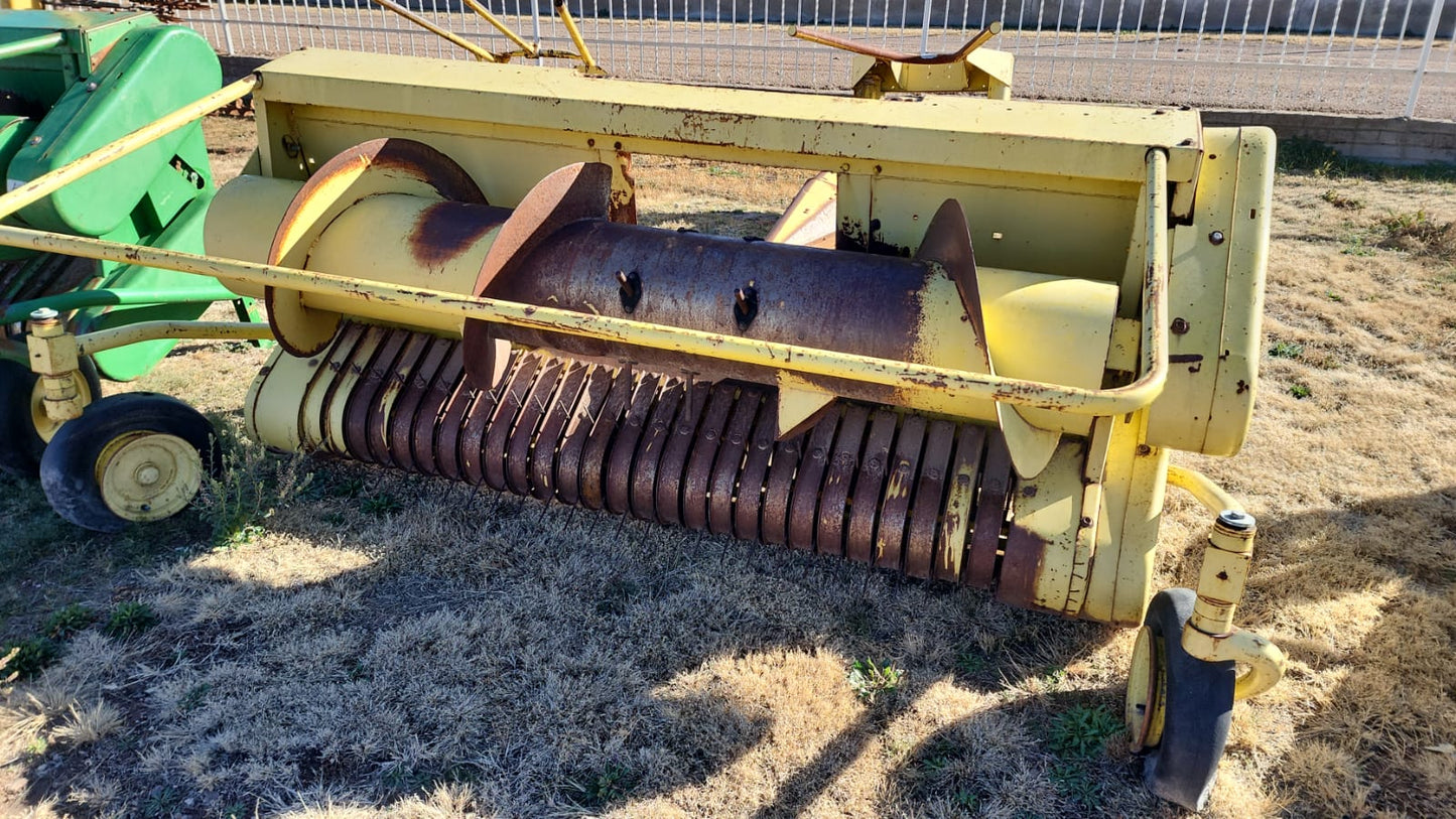 CABEZAL PICK UP MARCA JOHN DEERE PARA ENCILADORA