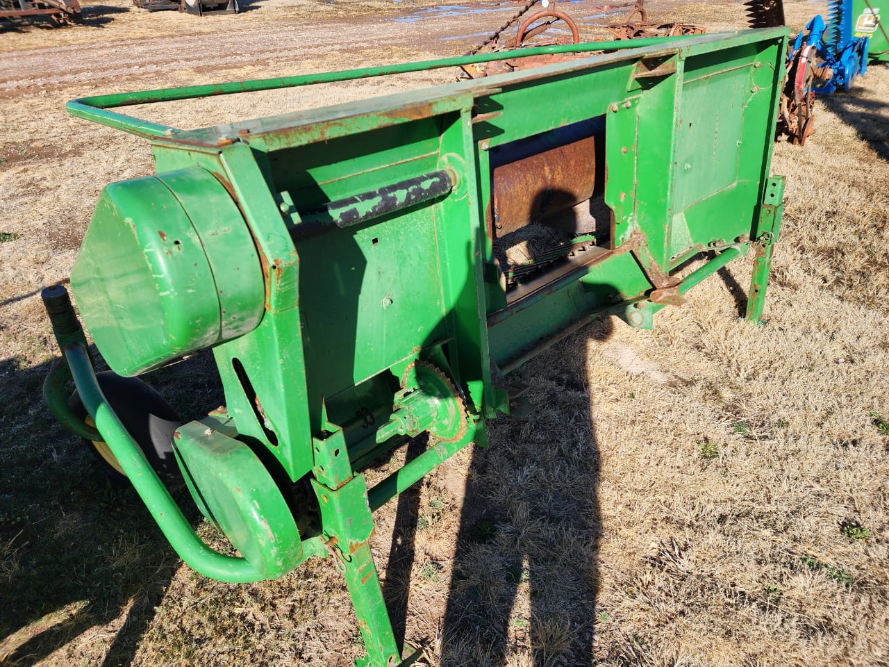 CABEZAL PICK UP MARCA JOHN DEER PARA ENCILADORA