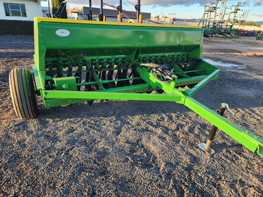 SEMBRADORA DE AVENA MARCA JOHN DEERE MODELO 9350
