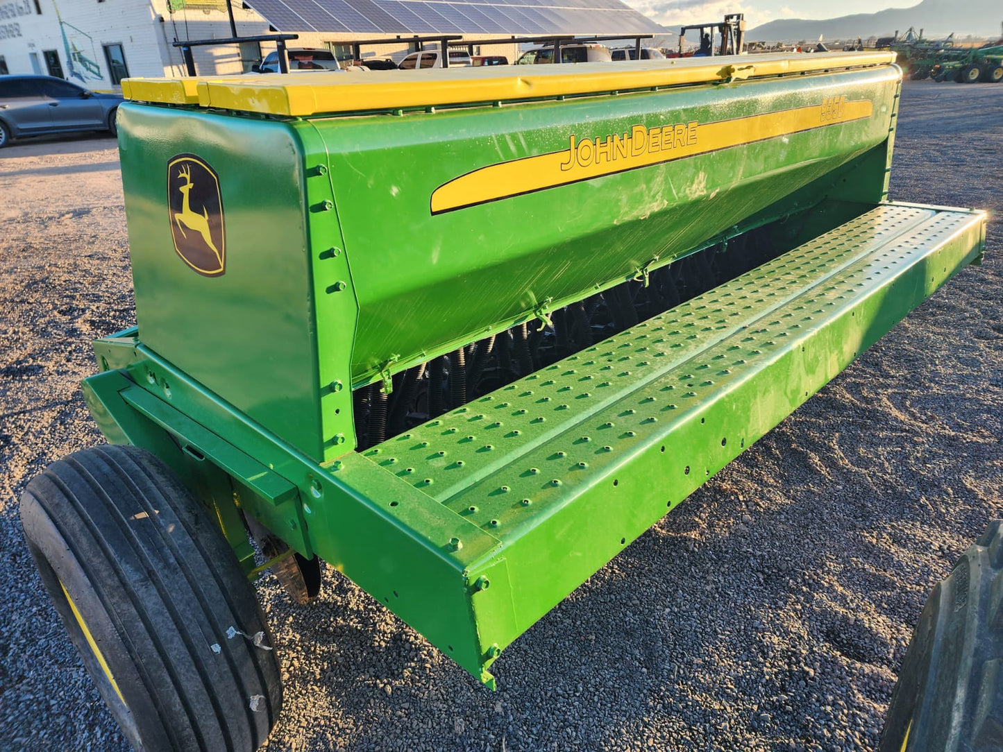 SEMBRADORA DE AVENA MARCA JOHN DEERE MODELO 9350