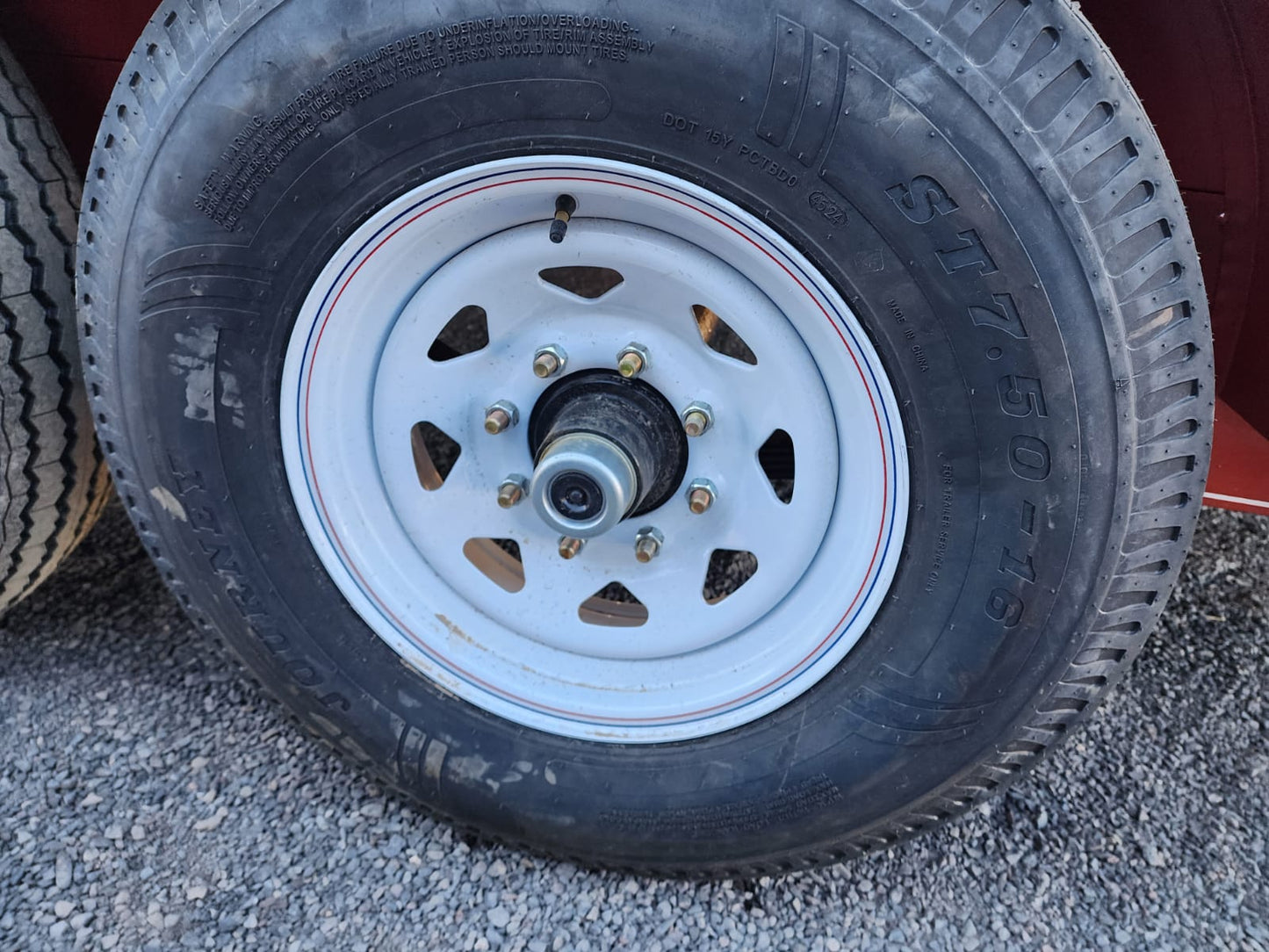 Remolque forajero de 3 toneladas de 8 birlos