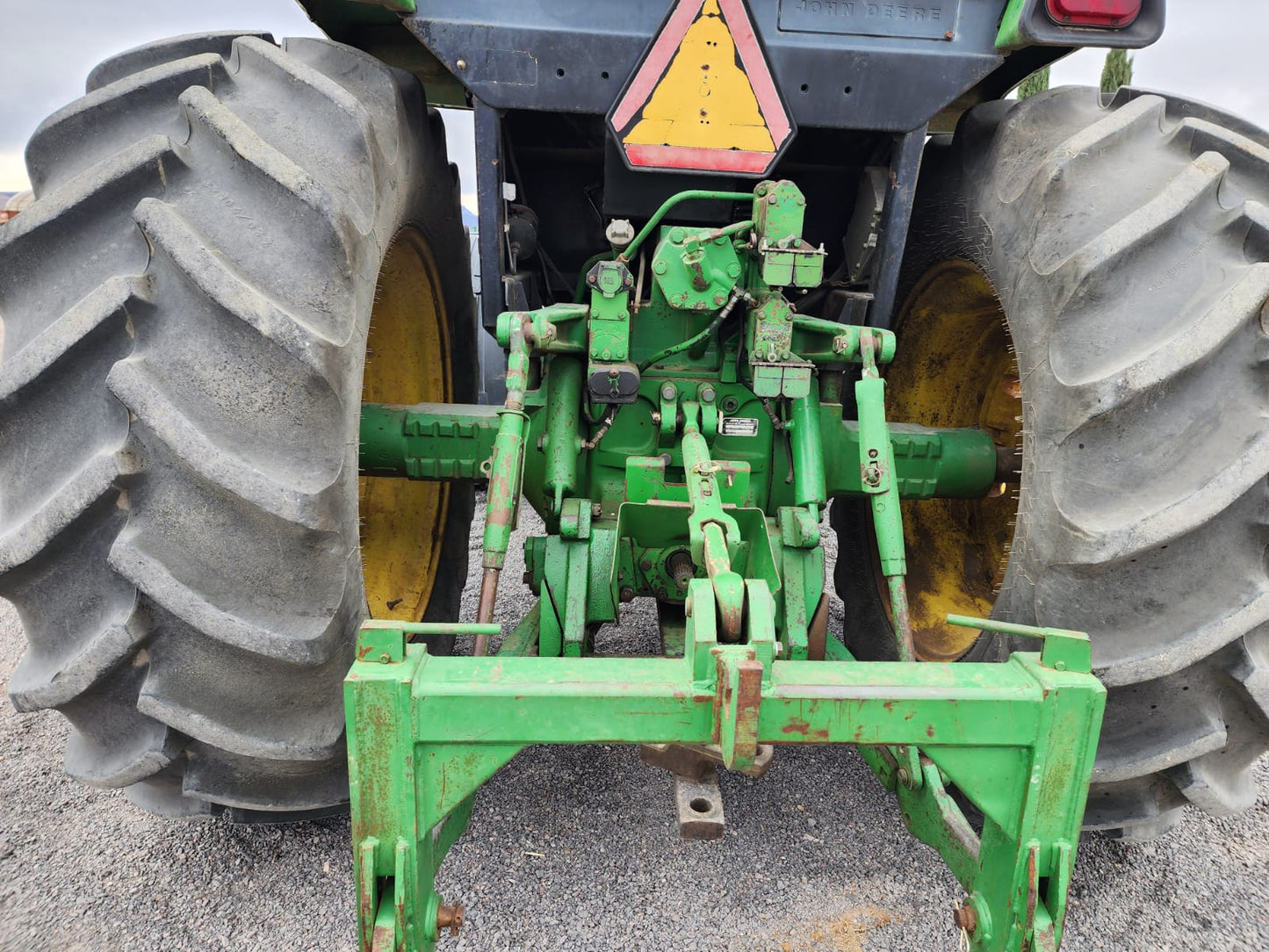 Tractor marca john deere modelo 4955 4x4 año 1990