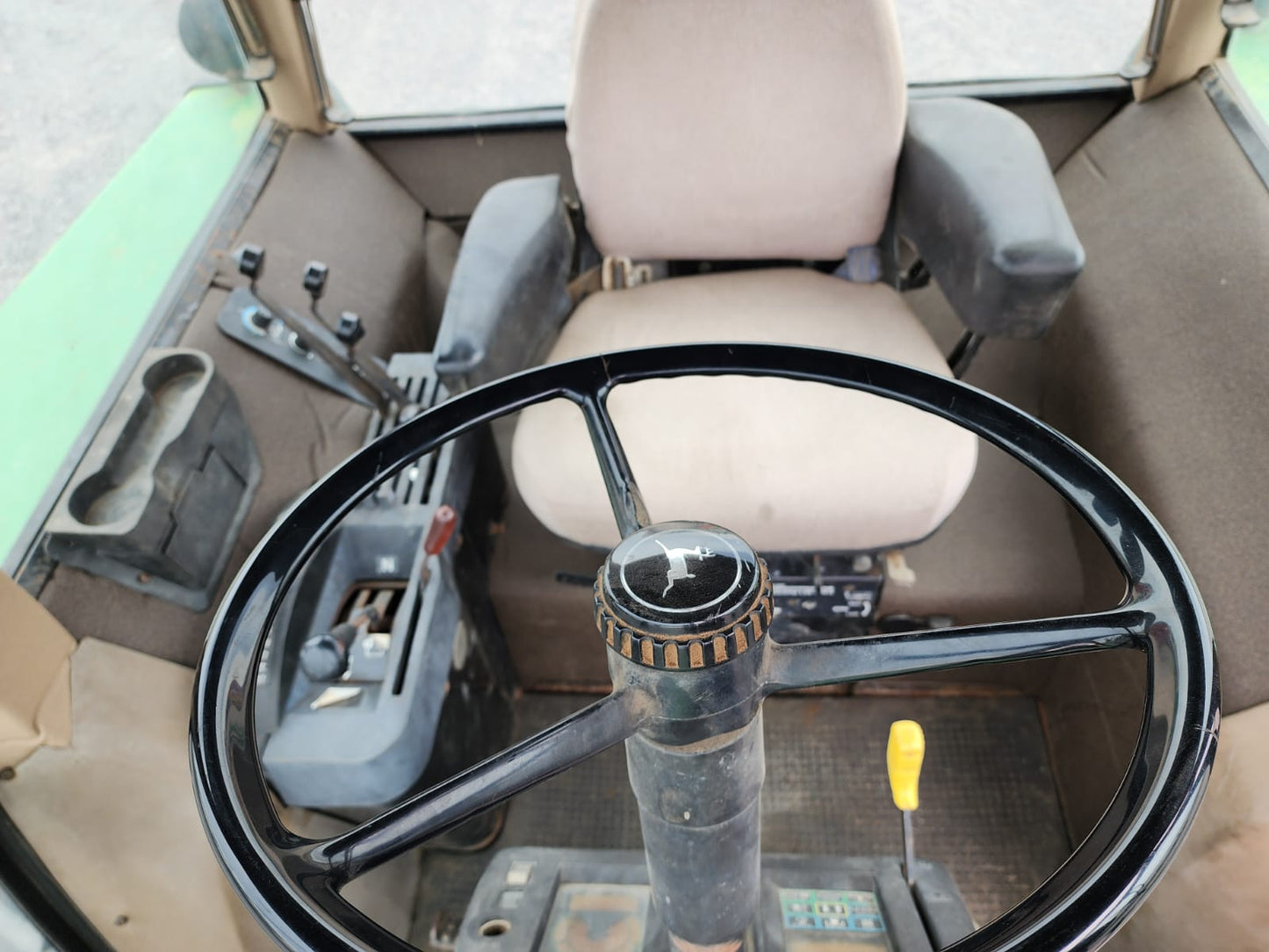 Tractor marca john deere modelo 4955 4x4 año 1990
