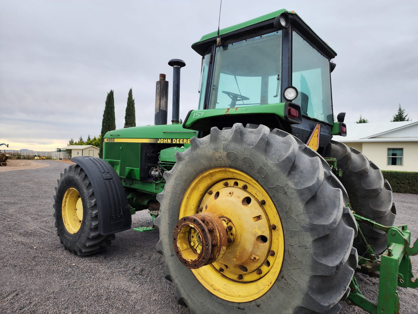 Tractor marca john deere modelo 4955 4x4 año 1990