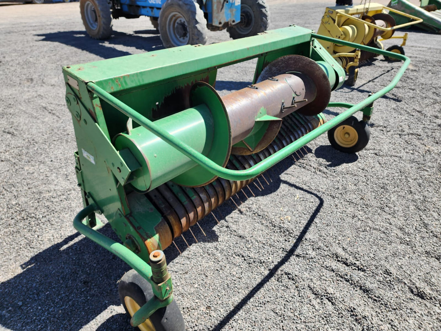 Cabezal pick up para enciladora marca john deere