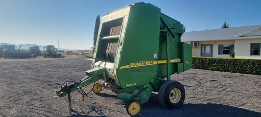 EMPACADORA DE ROLLO MARCA JOHN DEERE MODELO 567