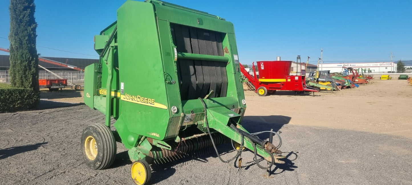 EMPACADORA DE ROLLO MARCA JOHN DEERE MODELO 567