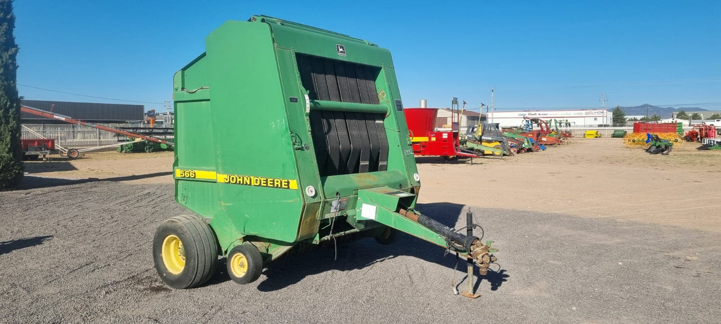 EMPACADORA DE ROLLO MARCA JOHN DEERE MODELO 567
