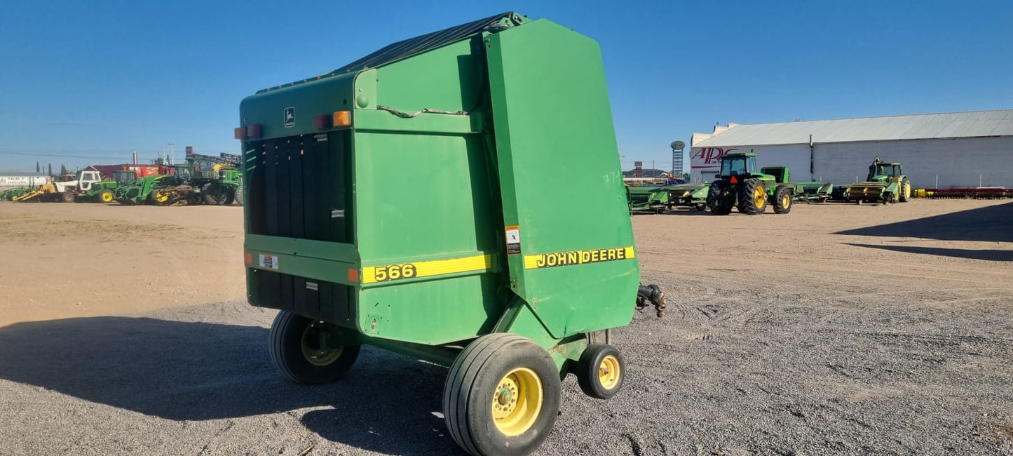 EMPACADORA DE ROLLO MARCA JOHN DEERE MODELO 567