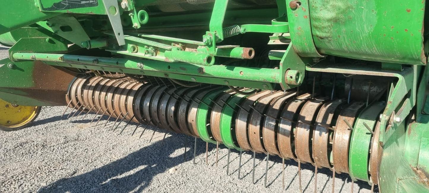 EMPACADORA MARCA JOHN DEERE MOELO 567