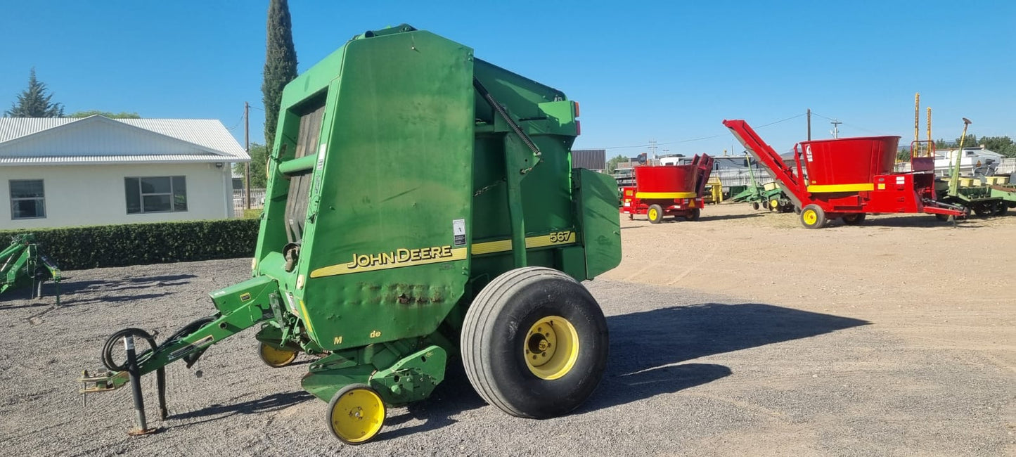 EMPACADORA MARCA JOHN DEERE MOELO 567