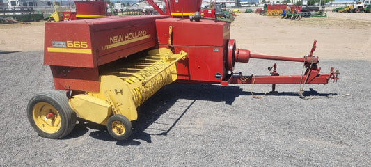 EMPACADORA MARCA NEW HOLLAND MODELO 565