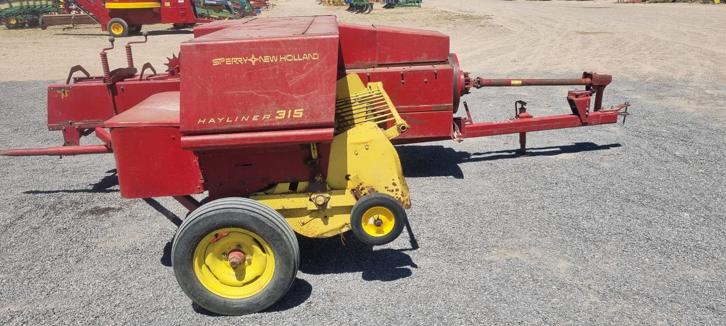 EMPACADORA MARCA NEW HOLLAND MODELO 565