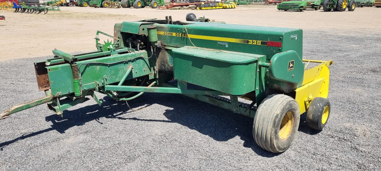 EMPACADORA MARCA JOHN DEERE MODELO 338