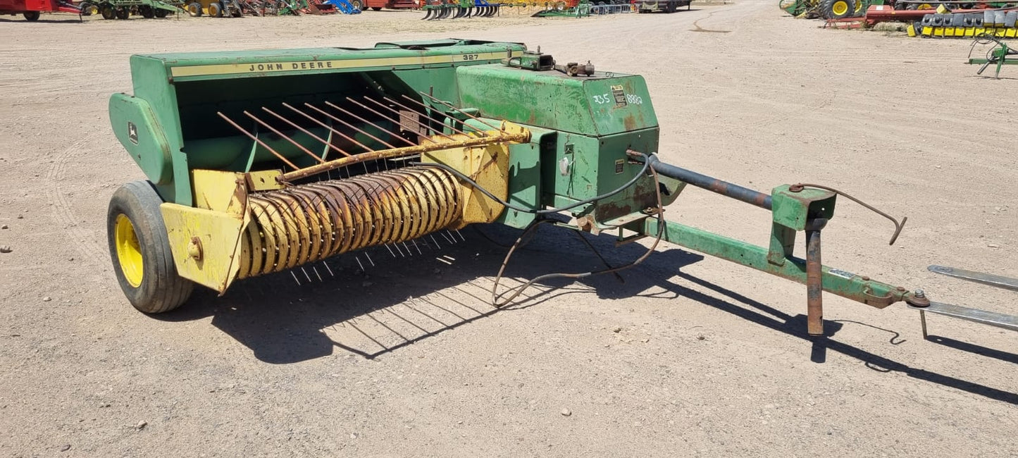 EMPACADORA MARCA JOHN DEERE MODELO 338