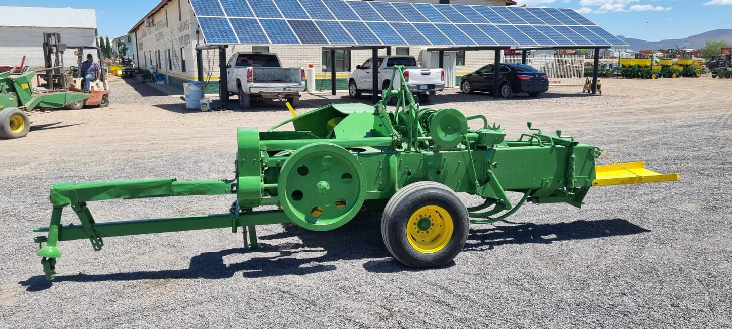 EMPACADRAO MARCA JOHN DEERE MODELO 24T