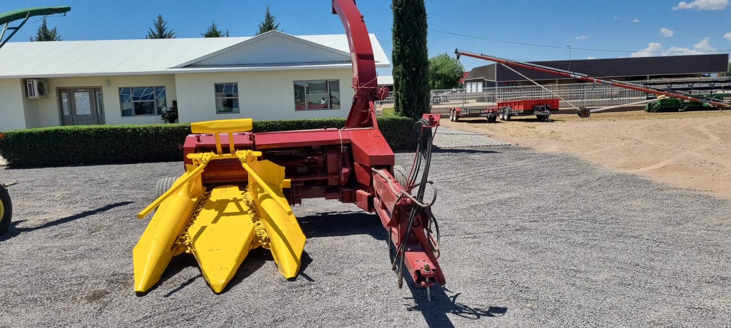 ENCIALADORA MARCA NEWHOLLAND 900