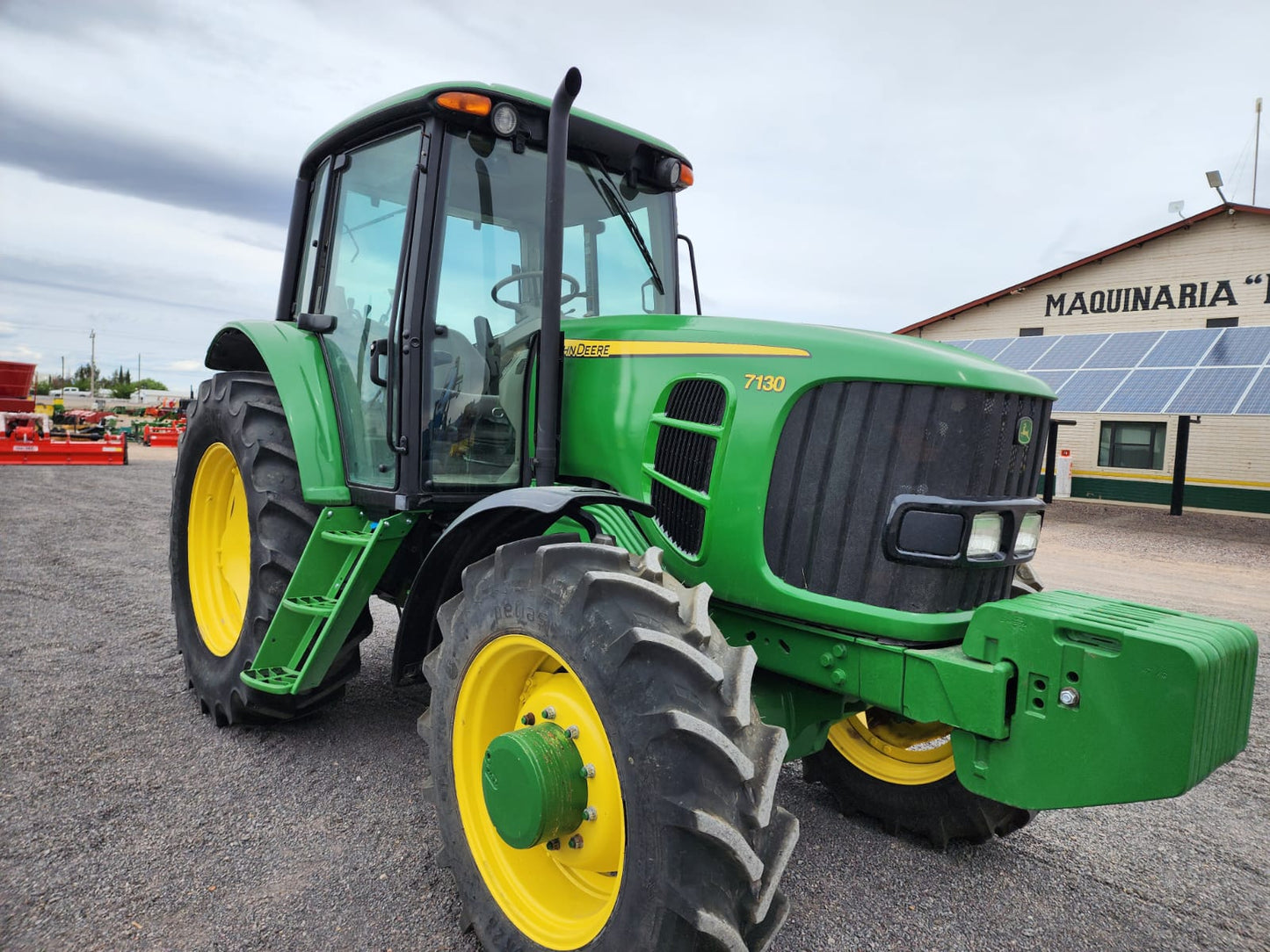 TRACTOR MARCA JOHN DEERE MODELO 7130 4X4