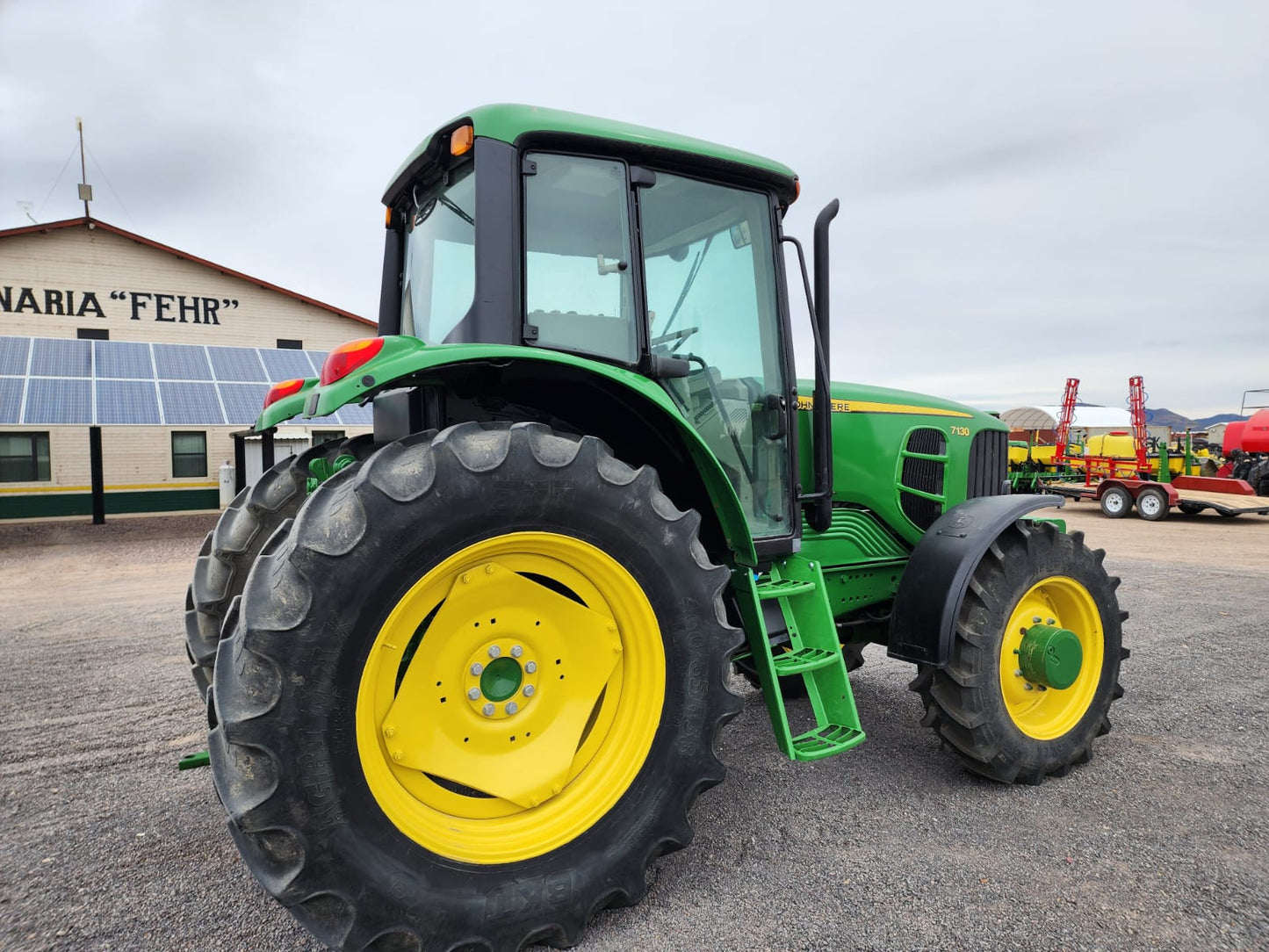 TRACTOR MARCA JOHN DEERE MODELO 7130 4X4