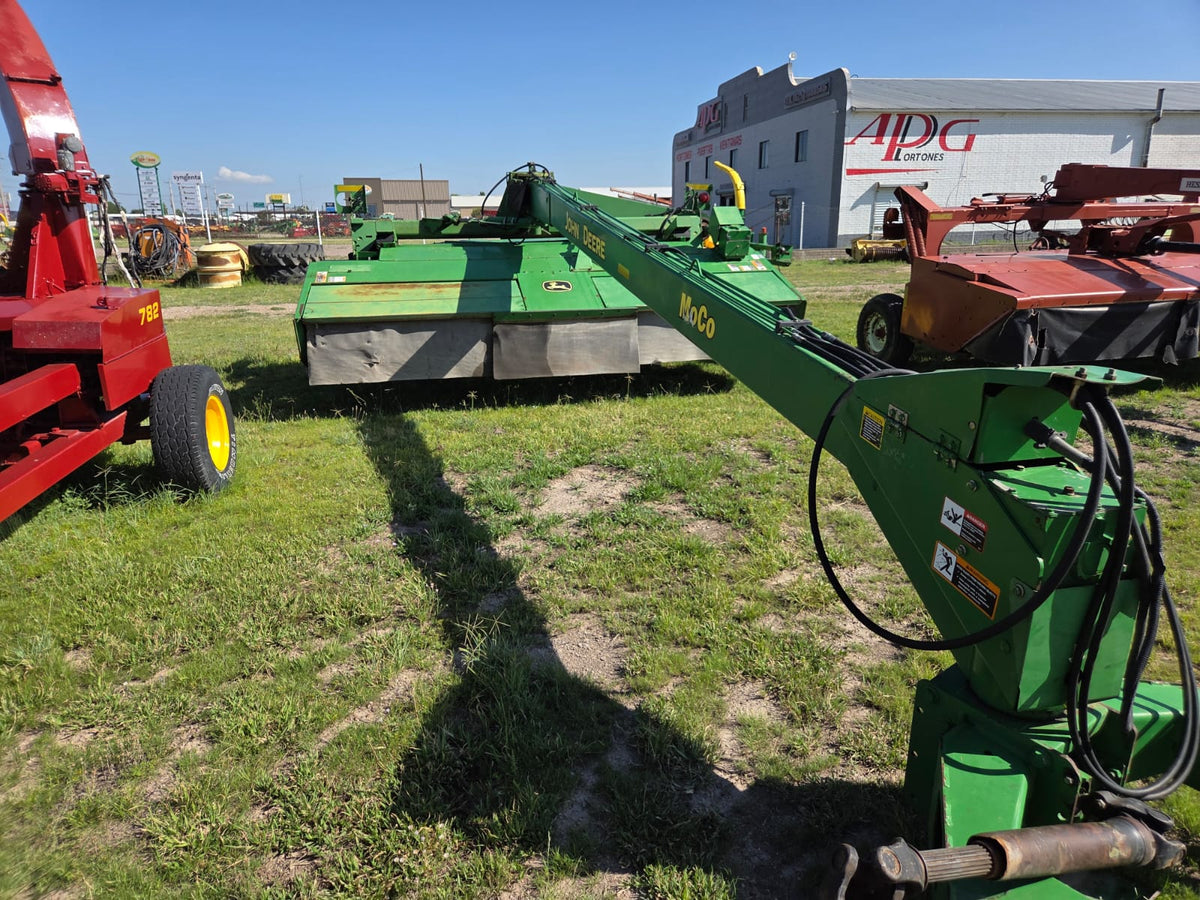 CORTADORA DE AVENA MARCA JOHN DEERE MODELO 946 MOCO