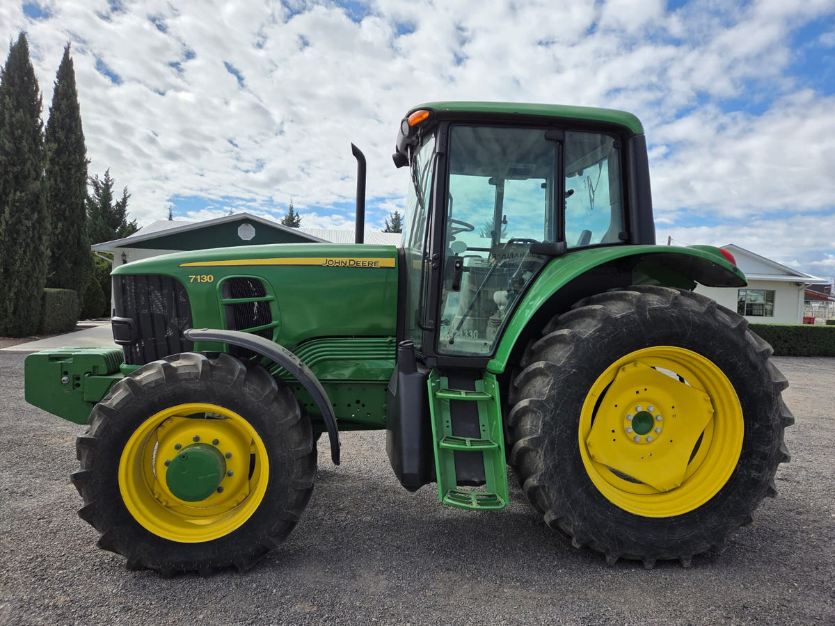 TRACTOR MARCA JOHN DEERE MODELO 7130 4X4