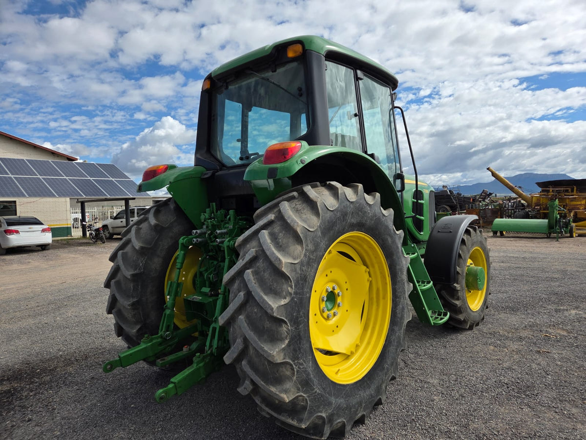TRACTOR MARCA JOHN DEERE MODELO 7130 4X4