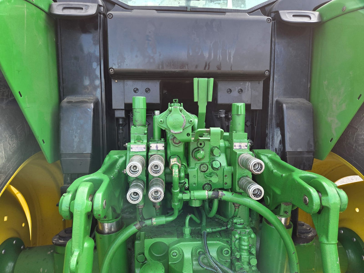 TRACTOR MARCA JOHN DEERE MODELO 7130 4X4